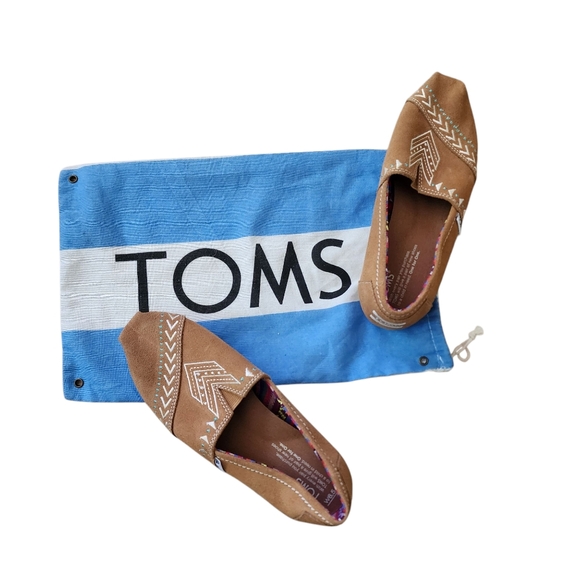 Toms Shoes - Toms Embroidered Suede Classic Slip On Brown 6.5